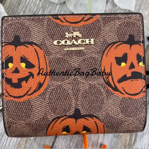 Authentic Coach Snap Wallet In Signature Canvas With Halloween Print Bag Purse - Picture 2 of 9